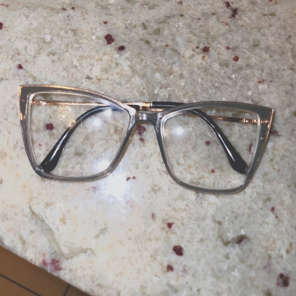 Warby And Parker Stylish Clear Frame Glasses
